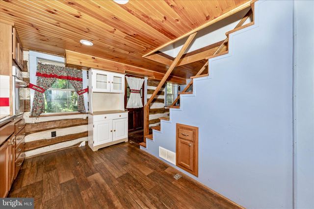 3020 CHESTNUT GROVE RD, Keedysville, MD 21756