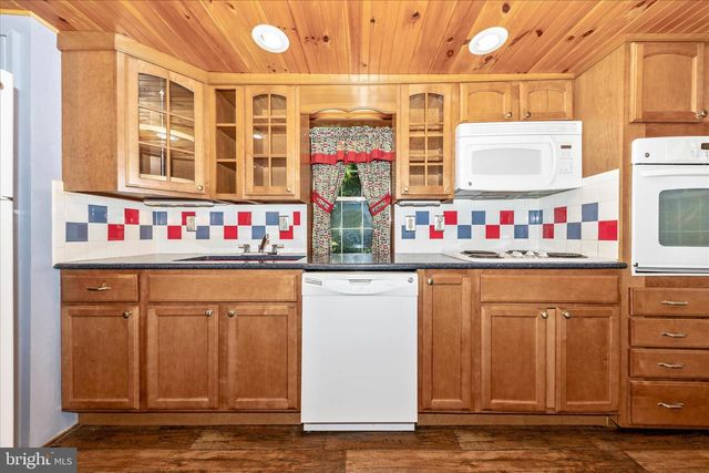 3020 CHESTNUT GROVE RD, Keedysville, MD 21756