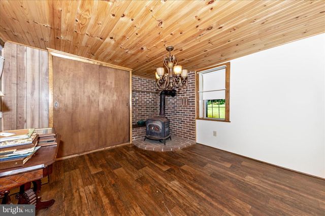 3020 CHESTNUT GROVE RD, Keedysville, MD 21756