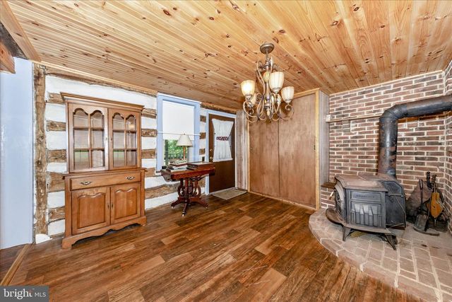 3020 CHESTNUT GROVE RD, Keedysville, MD 21756