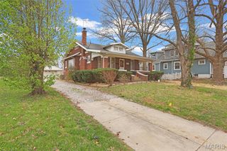 812 Hillsboro Avenue, Edwardsville, IL 62025