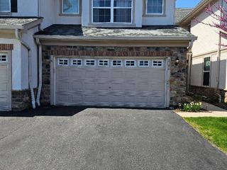 2186 Shadow Creek Court N, Vernon Hills, IL 60061