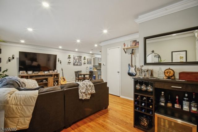 39 Harrison Ave 19, Montclair Twp., NJ 07042