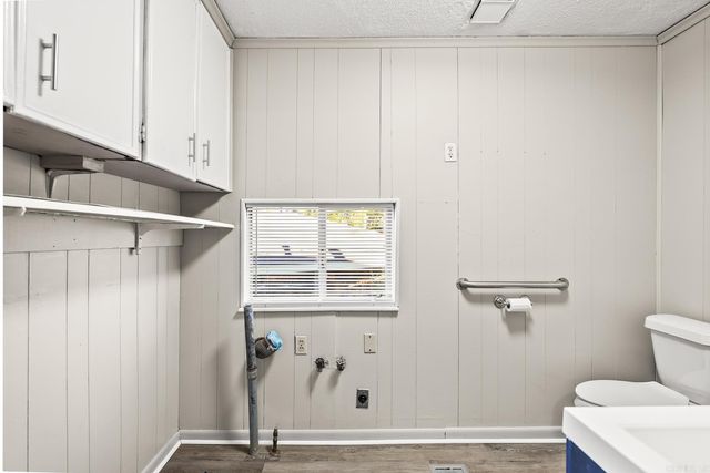 32 Rosemont Drive, Little Rock, AR 72204