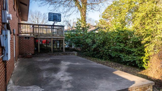 32 Rosemont Drive, Little Rock, AR 72204