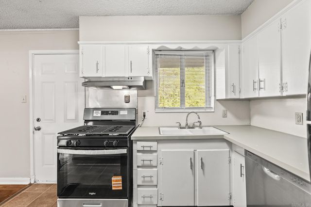 32 Rosemont Drive, Little Rock, AR 72204