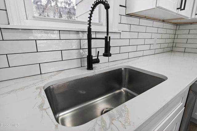 70 Fowler Avenue, Rensselaer, NY 12144