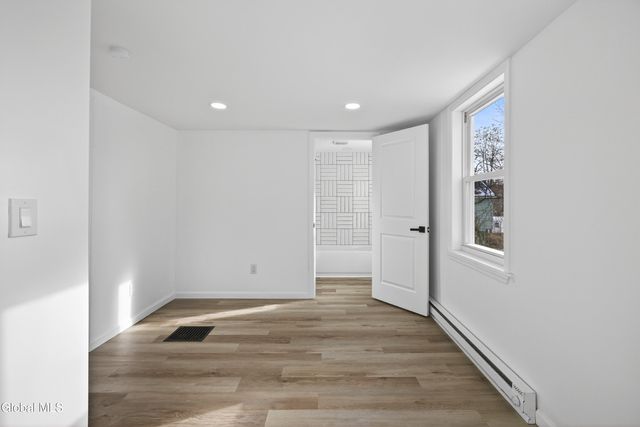 70 Fowler Avenue, Rensselaer, NY 12144