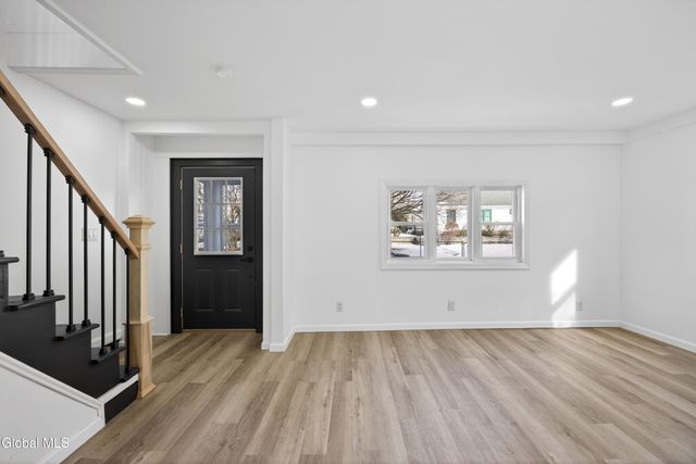 70 Fowler Avenue, Rensselaer, NY 12144