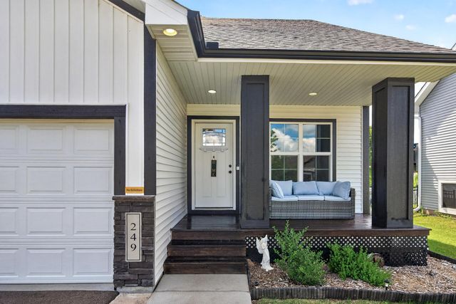 249 15th Street, Farmington, MN 55024