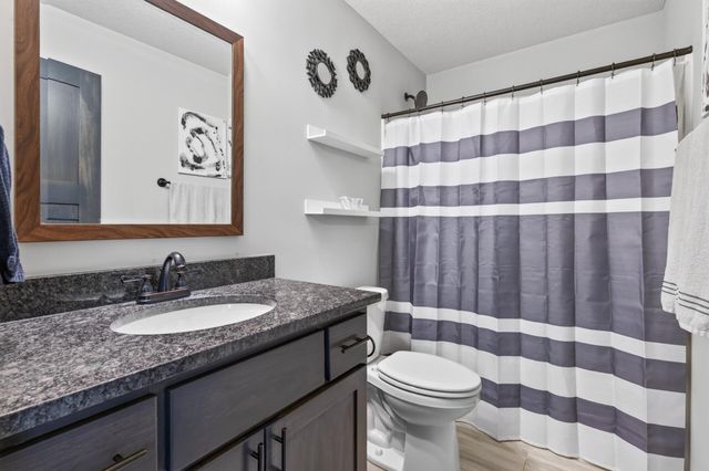 249 15th Street, Farmington, MN 55024