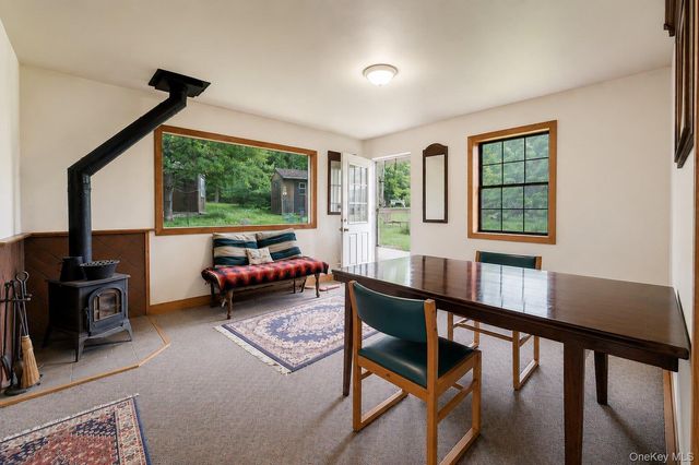 101 Red Star Road, Greenfield Park, NY 12435