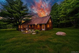 101 Red Star Road, Greenfield Park, NY 12435