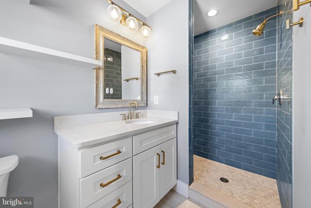 229 S 2ND ST, Surf City, NJ 08008