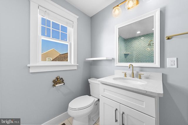 229 S 2ND ST, Surf City, NJ 08008