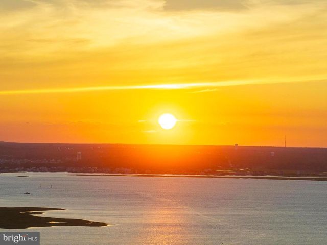 229 S 2ND ST, Surf City, NJ 08008