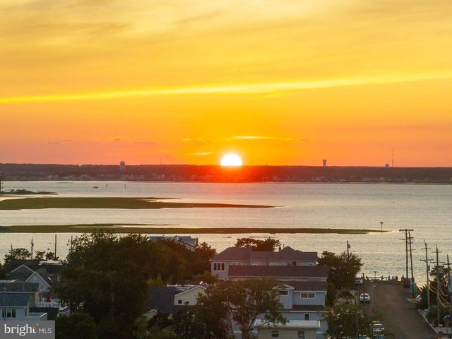 229 S 2ND ST, Surf City, NJ 08008