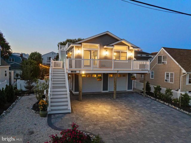 229 S 2ND ST, Surf City, NJ 08008