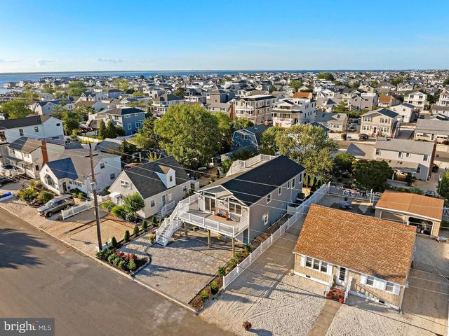 229 S 2ND ST, Surf City, NJ 08008