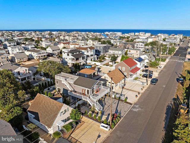 229 S 2ND ST, Surf City, NJ 08008
