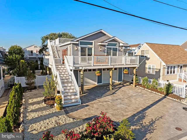 229 S 2ND ST, Surf City, NJ 08008