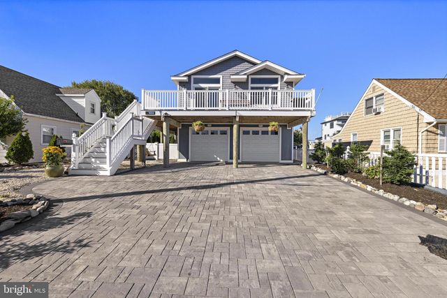 229 S 2ND ST, Surf City, NJ 08008