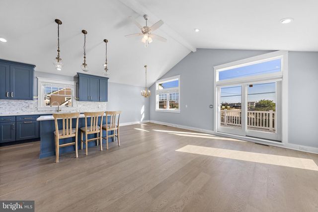 229 S 2ND ST, Surf City, NJ 08008