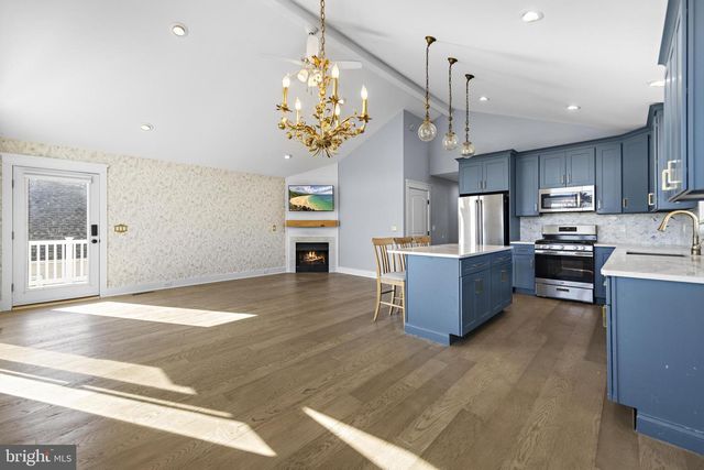 229 S 2ND ST, Surf City, NJ 08008