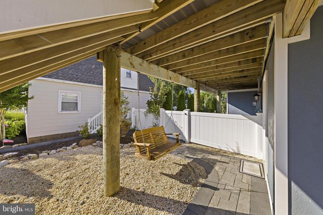 229 S 2ND ST, Surf City, NJ 08008