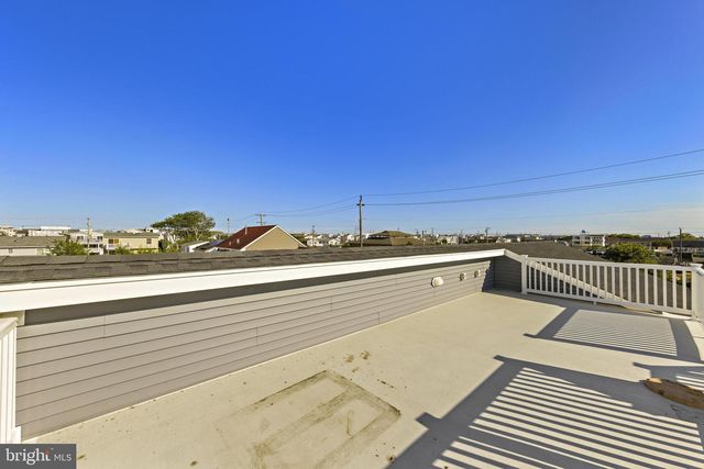229 S 2ND ST, Surf City, NJ 08008