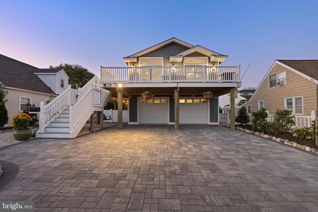 229 S 2ND ST, Surf City, NJ 08008