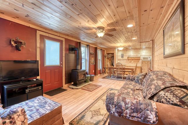 518 Rizzitello Lane, Blairsville, GA 30512