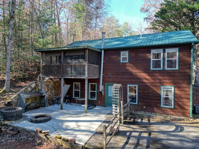 518 Rizzitello Lane, Blairsville, GA 30512