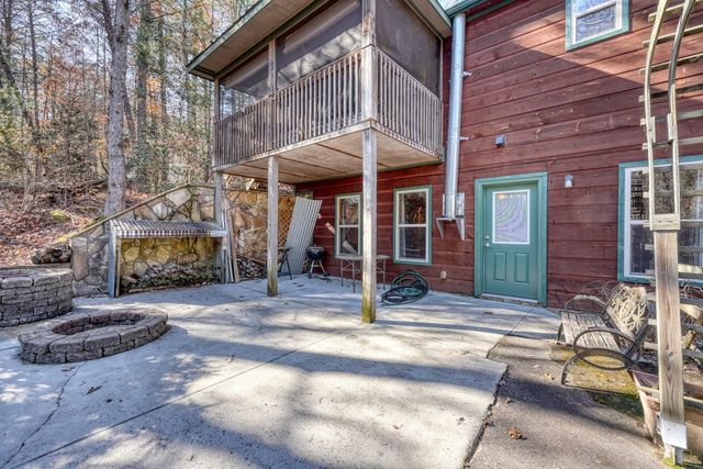 518 Rizzitello Lane, Blairsville, GA 30512