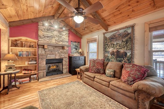 518 Rizzitello Lane, Blairsville, GA 30512