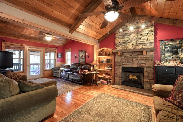 518 Rizzitello Lane, Blairsville, GA 30512