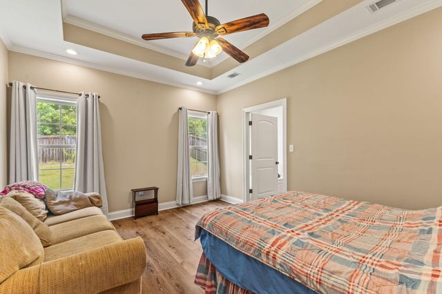 31 Riviera Dr., Hattiesburg, MS 39402