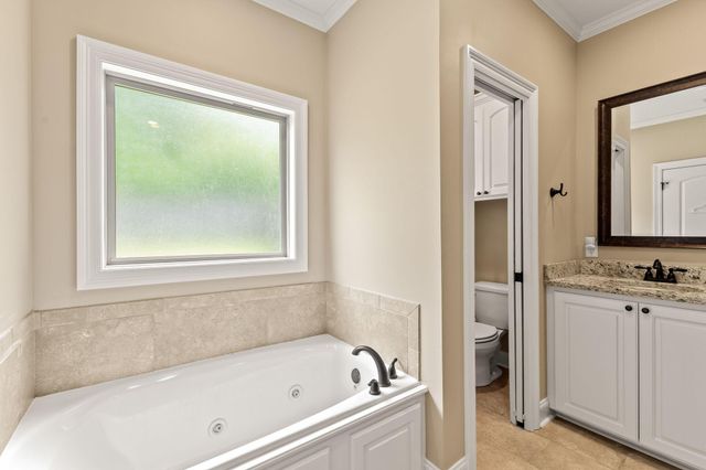 31 Riviera Dr., Hattiesburg, MS 39402