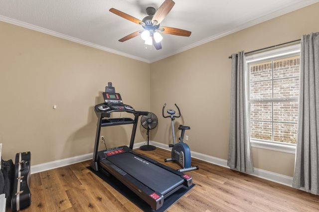 31 Riviera Dr., Hattiesburg, MS 39402