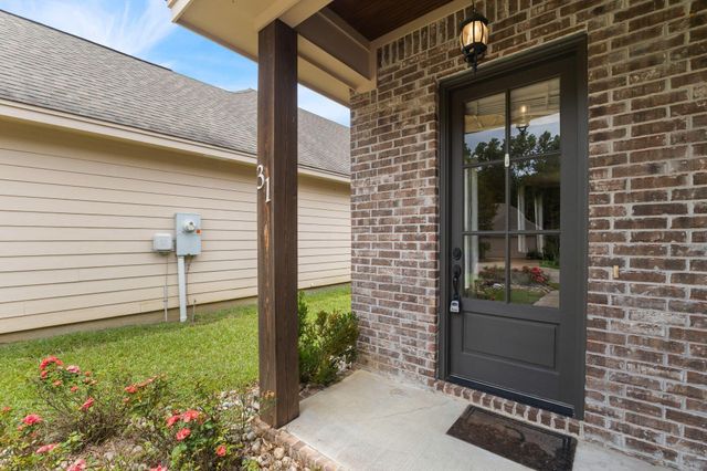 31 Riviera Dr., Hattiesburg, MS 39402