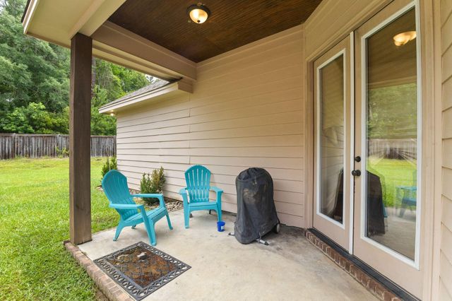 31 Riviera Dr., Hattiesburg, MS 39402