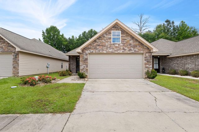 31 Riviera Dr., Hattiesburg, MS 39402