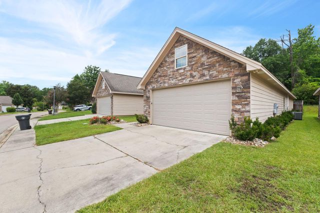 31 Riviera Dr., Hattiesburg, MS 39402