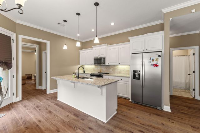31 Riviera Dr., Hattiesburg, MS 39402
