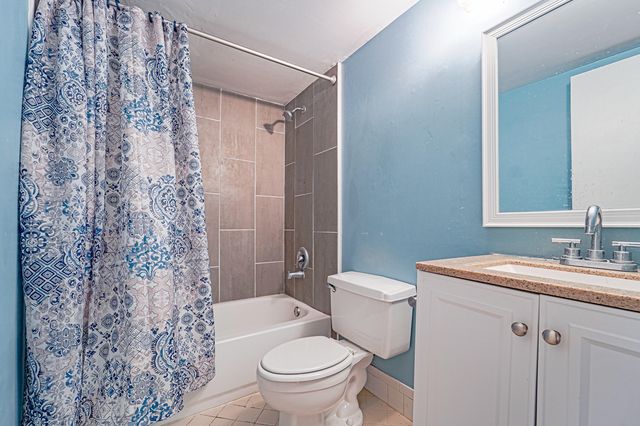 8690 NW 40th Street, Coral Springs, FL 33065