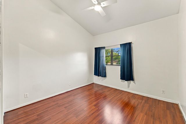 8690 NW 40th Street, Coral Springs, FL 33065
