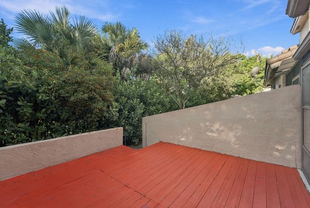 8690 NW 40th Street, Coral Springs, FL 33065