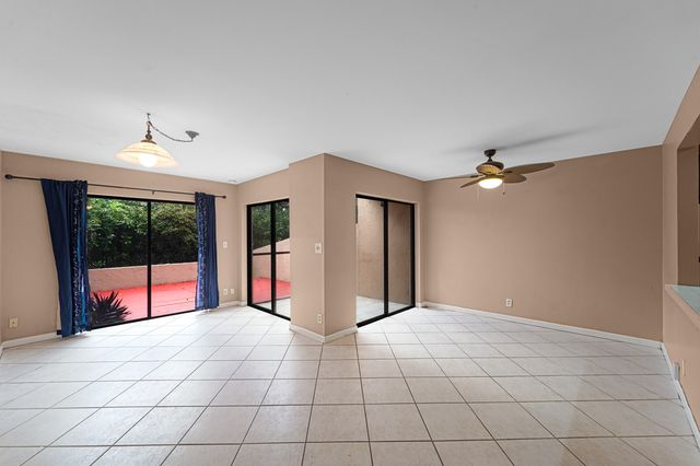 8690 NW 40th Street, Coral Springs, FL 33065