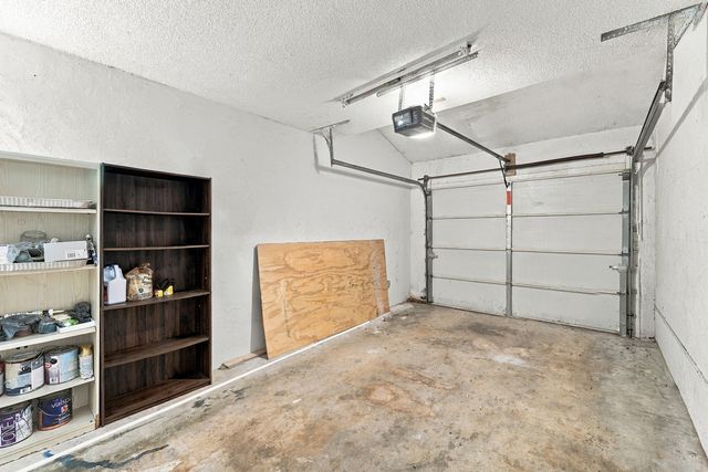 8690 NW 40th Street, Coral Springs, FL 33065