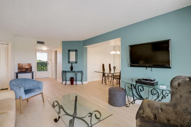 3593 Birdie Drive 507, Lake Worth, FL 33467